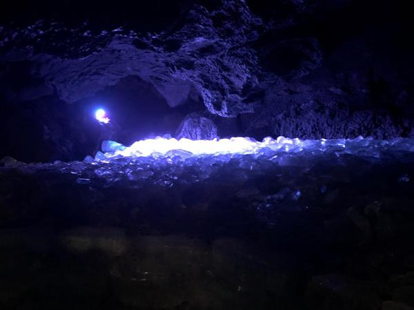 鳴沢氷穴2