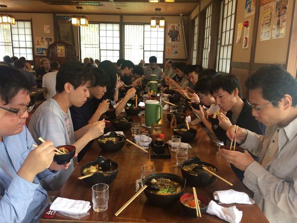 昼食